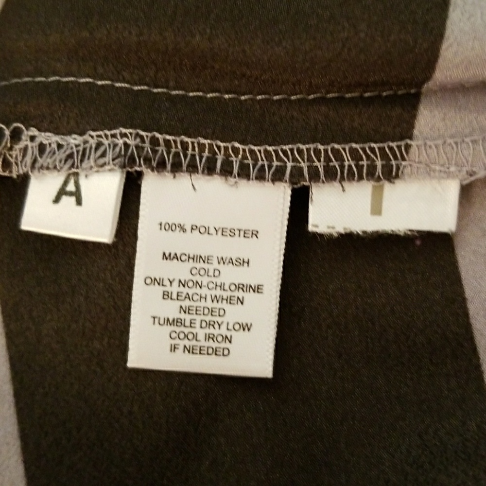 LOFT blouse - Picture 6 of 6